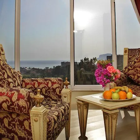 Hotel Acg Palace